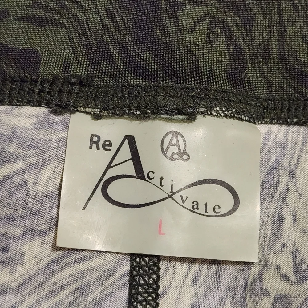 ReActivate brand size L black and green  leggings - Picture 4 of 5